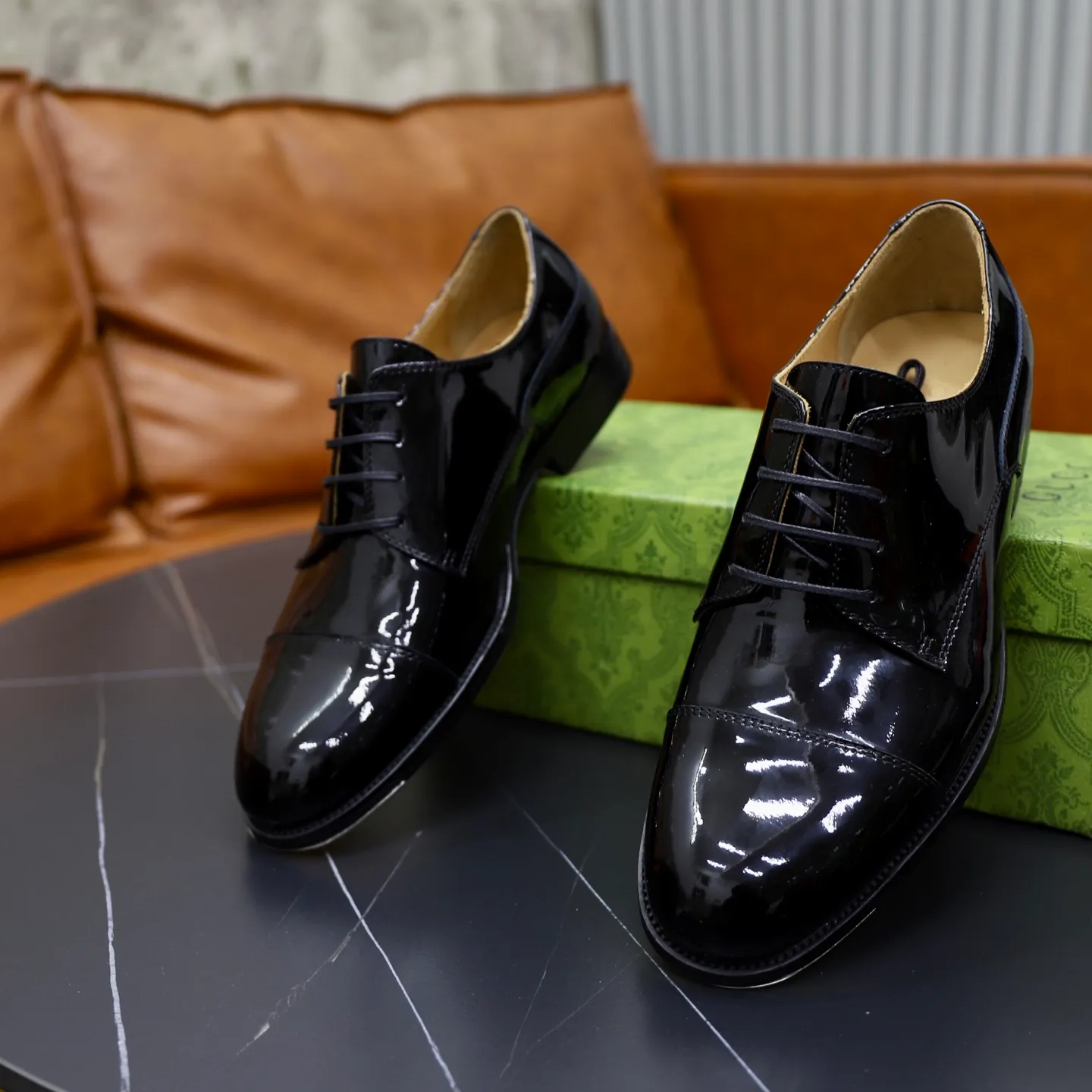 Men's shoes 💰660💰🙅‍♂️🙅‍♂️🙅‍♂️Niuli Brand: Gucci GuCCI Standard code: Men's code 39-44 (45 can be customized) Grade: Same style as the official website Original quality Material: Original cowhide surface Comfortable cowhide lining Original outsole Style category: Men's fashionable casual leather shoes Distinguished big-name luxury elements, top luxury Color: actual picture color